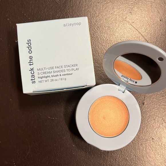 ALLEYOOP Stack The Odds - Picture 10 of 14